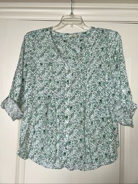 Green Floral V-Neck Button Front Women's Blouse - Green/White